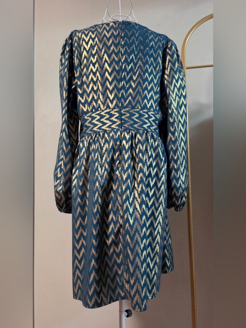 A Classy Chic Boutique Green and Gold Zigzag V-Neck Long Sleeve Dress - Picture 4 of 5